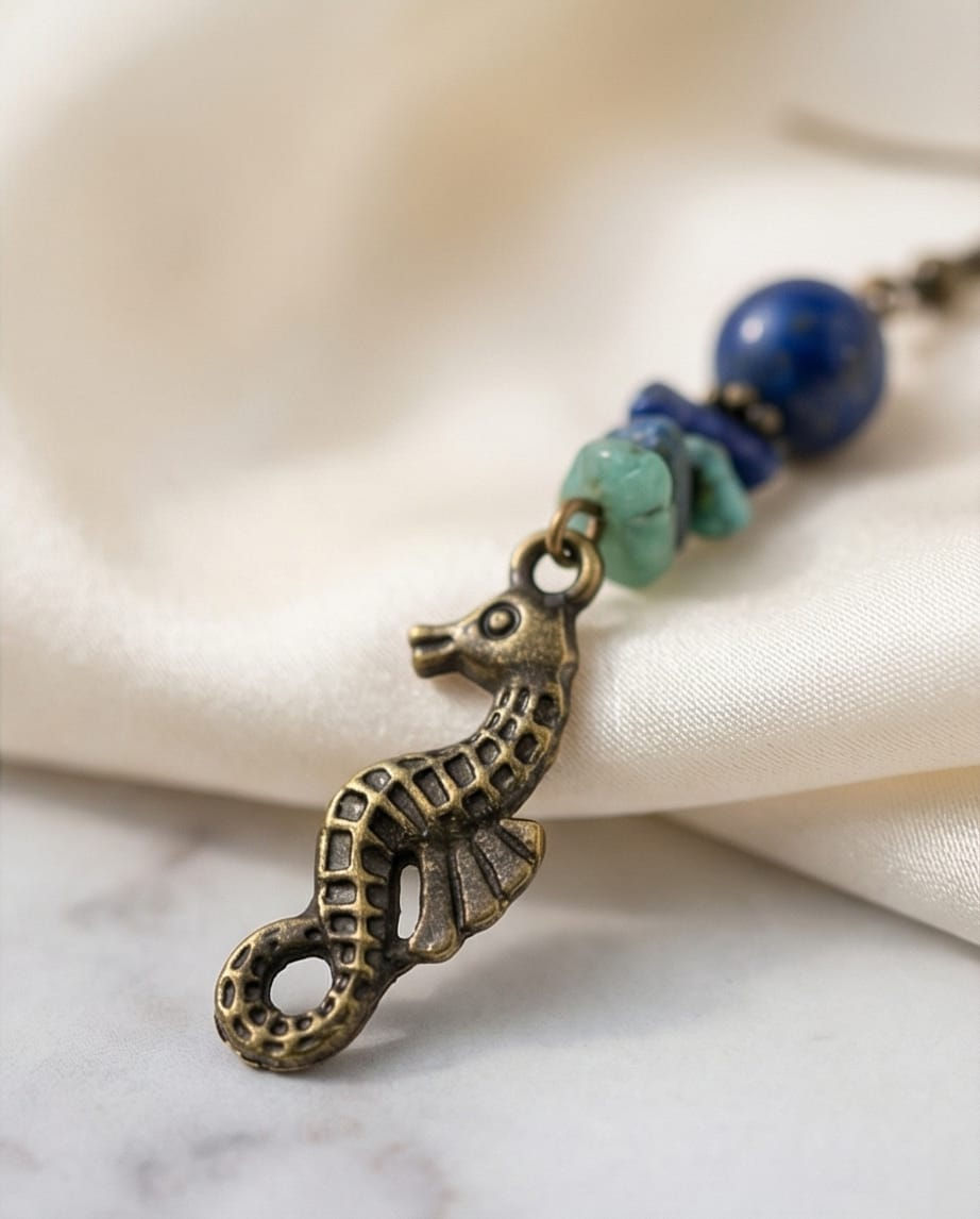 Küçük resim: Bohem Deniz Atı Yeşil Doğal Taşlı Küpe