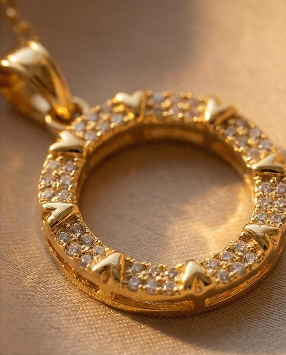 Küçük resim: Beyaz Zirkon Taşlı Halka Gold Çelik Kolye