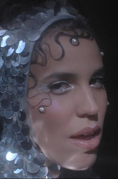 HMU Music video with _xeniarubinos_edited.jpg