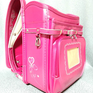 パールレッド色のランドセル(リメイク前の状態)|アトリエタカ