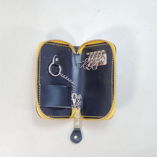 ランドセル リメイクで作ら4連ファスナータイプ・キーケースケース