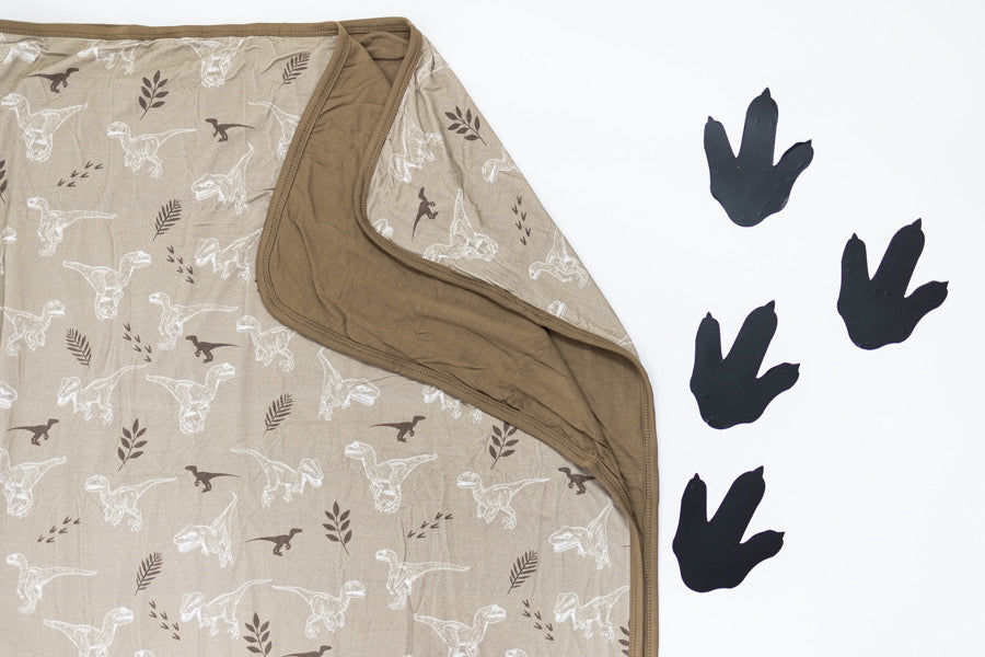 الصورة المصغرة: VelociNAPtor Luna Wrap - 47in X 47in Double Layered Blanket