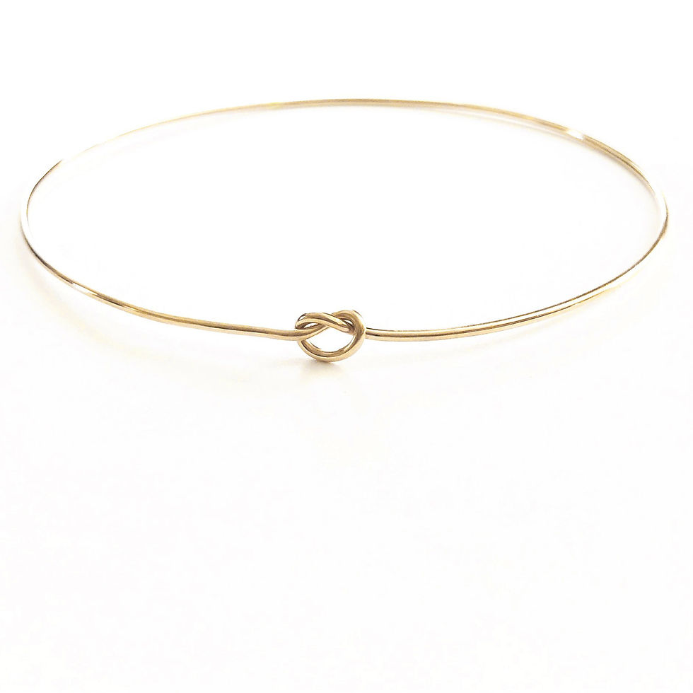 الصورة المصغرة: Shelby Love Knot Bangle