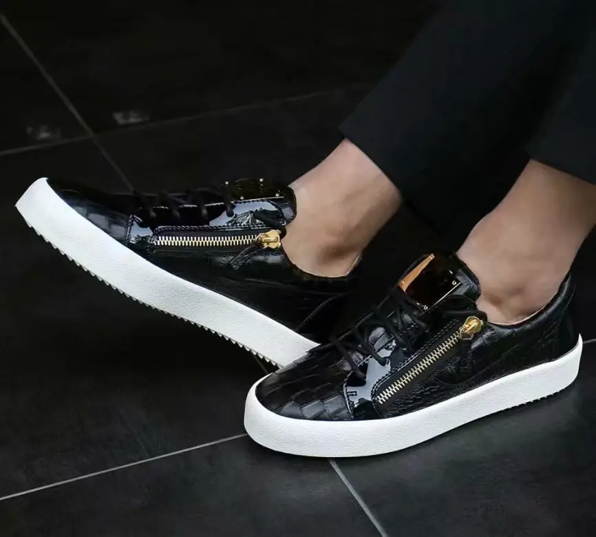 Thumbnail: Comfortable Metal Loafers Men Casual Shoes