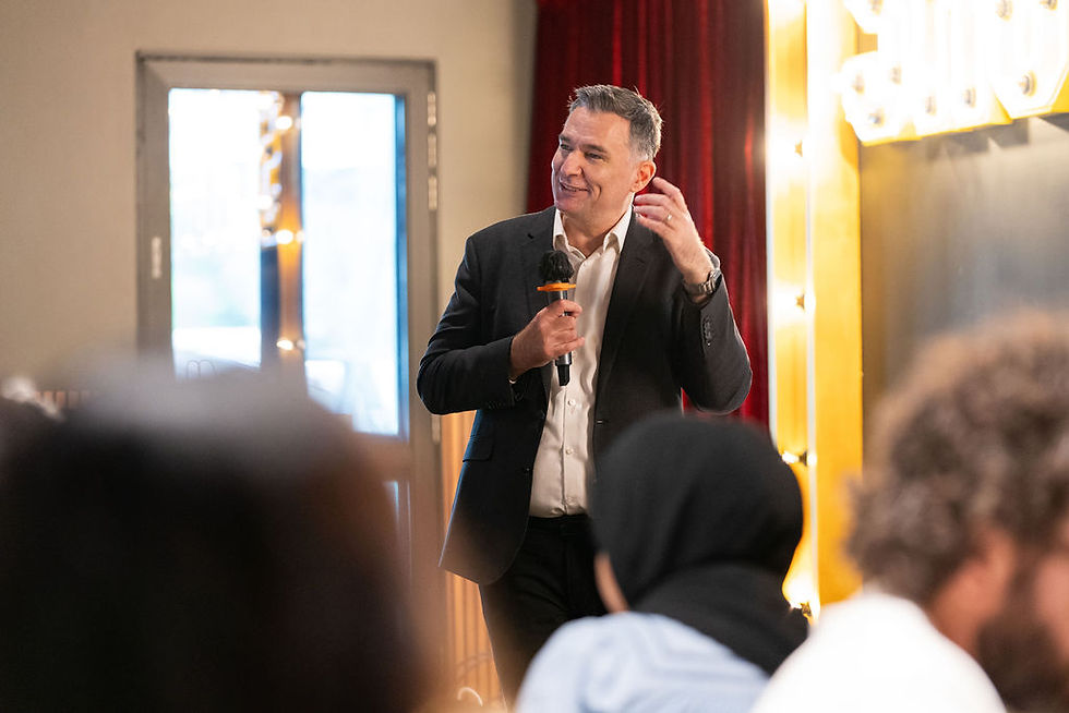 Learn about the skills leaders of the future need with our 1-day or 2-day Leadership In A Digital Age workshop