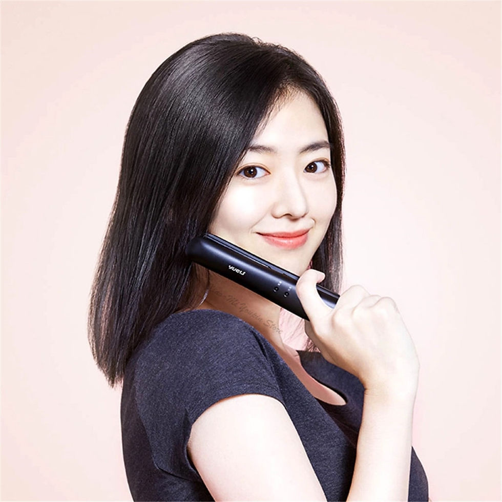 Thumbnail: YueLi: Wireless Mini Hair Straightener / Comb Portable LED Indicator