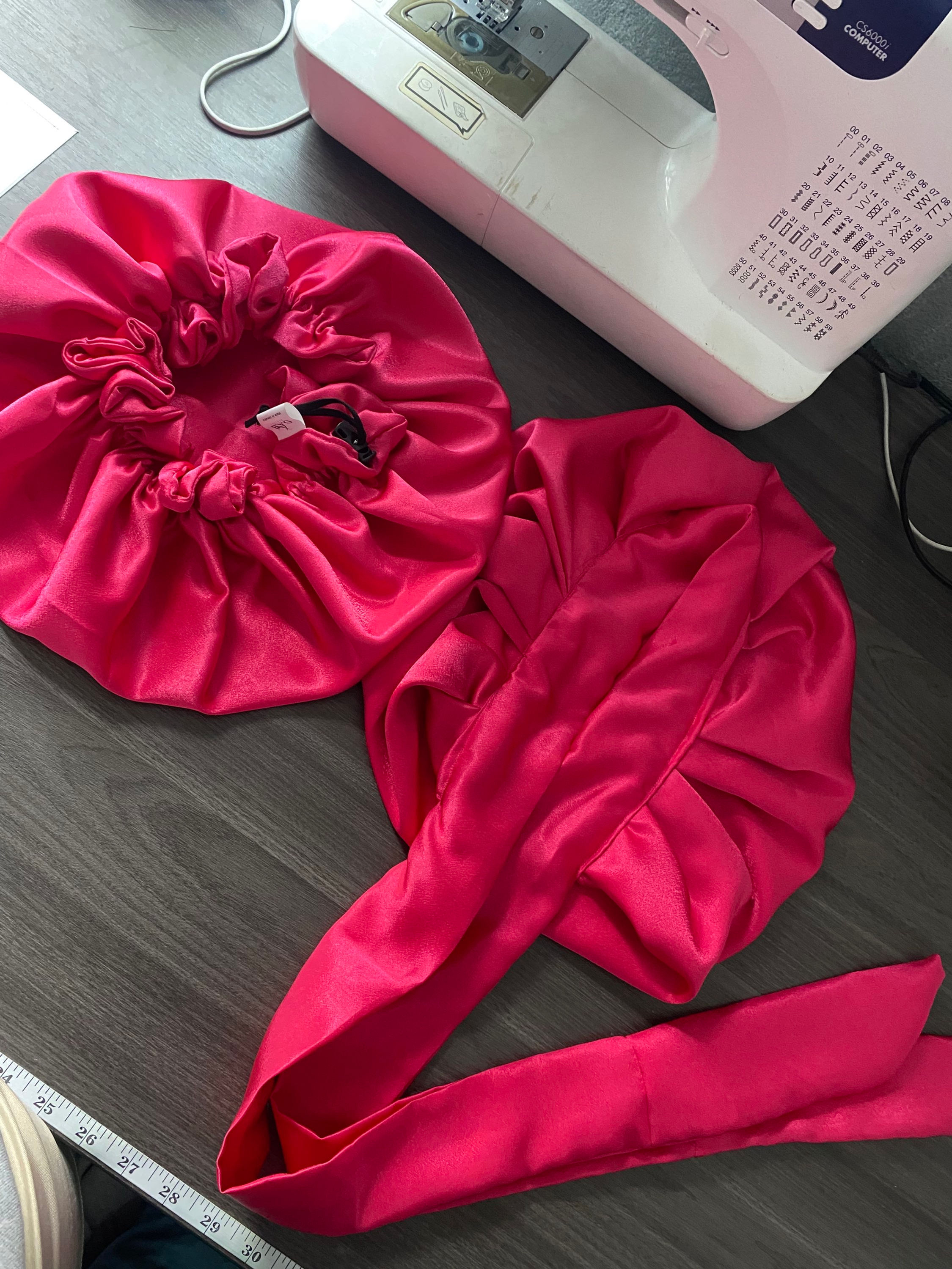 Pink Adjustable Tie Bonnet