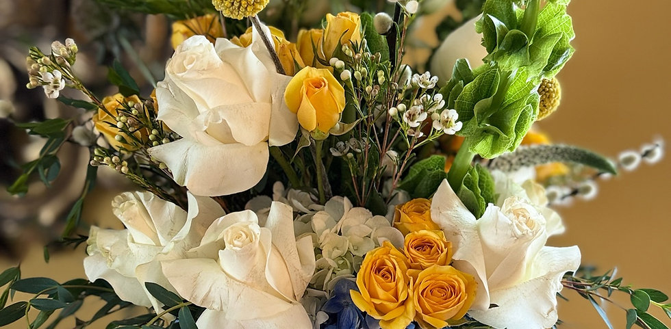 Designer's Choice - Choose color palette, size, & occasion. Let us surprise you!