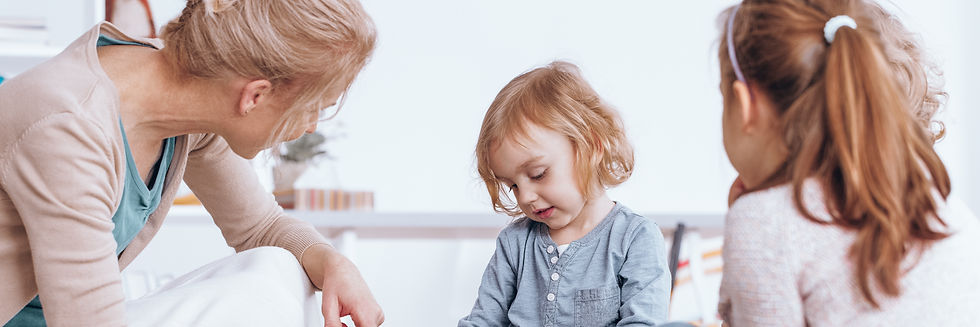 children in an aba therapy session