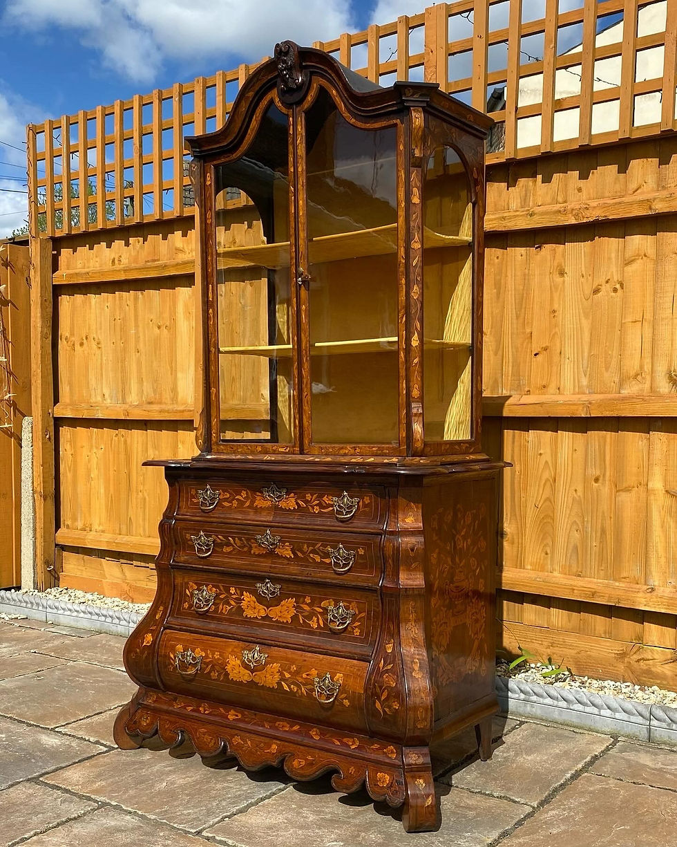 Edwards & Roberts Dutch Marquetry Display Cabinet On Chest With 2 Doors