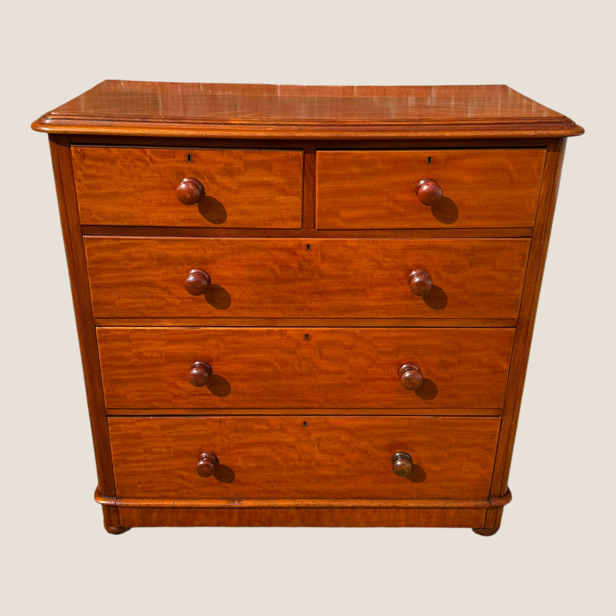 Antique Victorian Mahogany Chest of 5 Drawers with Wooden Handles