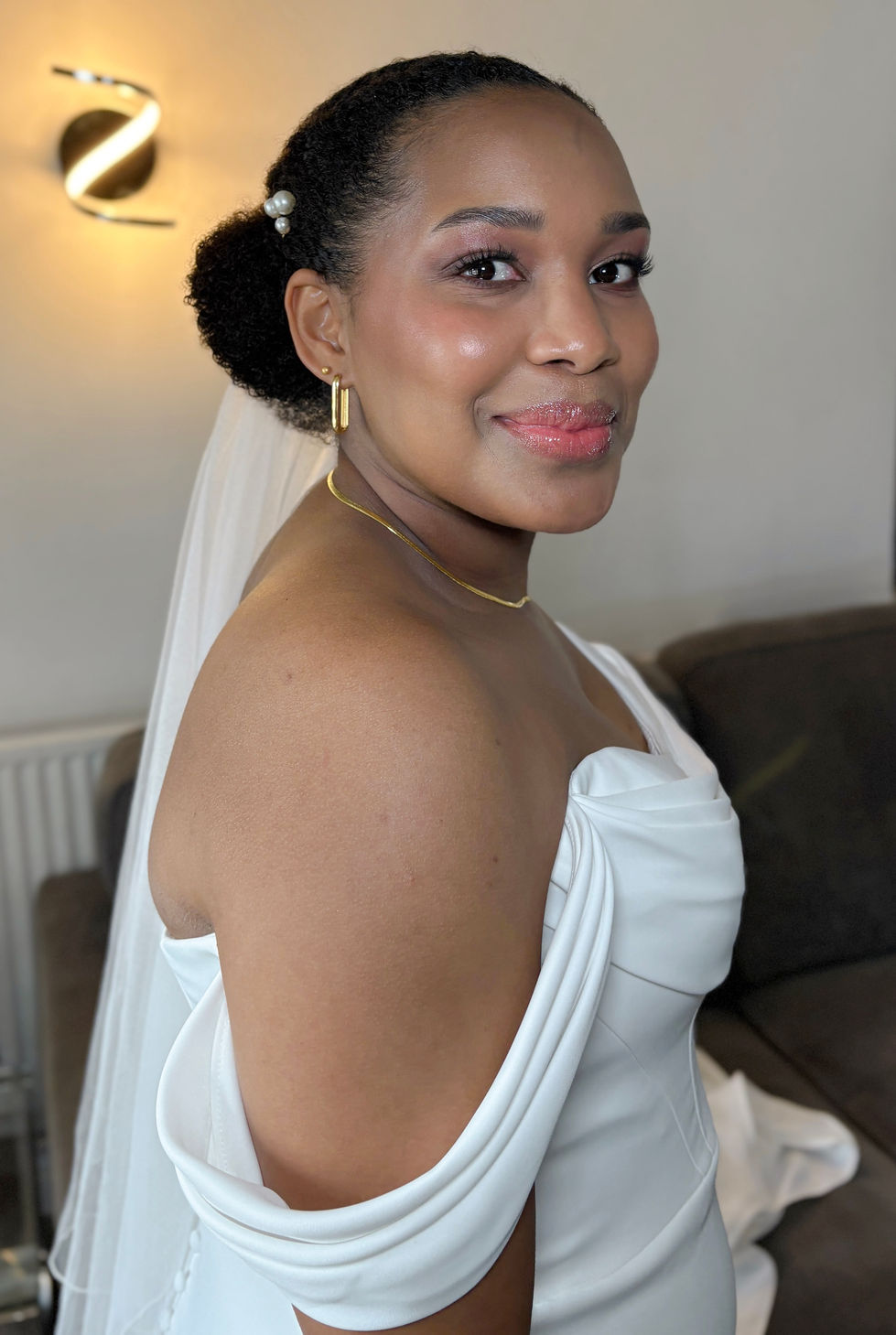 bride, bridal makeup, softglam makeup, red flowers, red boquet, pink flowers, pink boquet, yellow flowers, yellow boquet, summer wedding, autumn wedding,wedding, bristol makeup artist, bridal makeup artist, romantic makeup,makeup, bride, wedding, bridal flowers, wedding boquet, bridal boquet,devon wedding, autumn wedding, folly farm, the great tythe barn, mixed race, mixed race bridal makeup, black bridal makeup