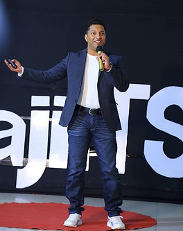 50883630_10158165067471632_4997065887639