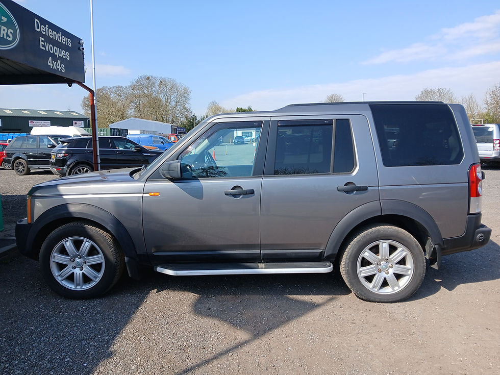 Thumbnail: Land Rover Discovery 3 4.4 Petrol/LPG (56)