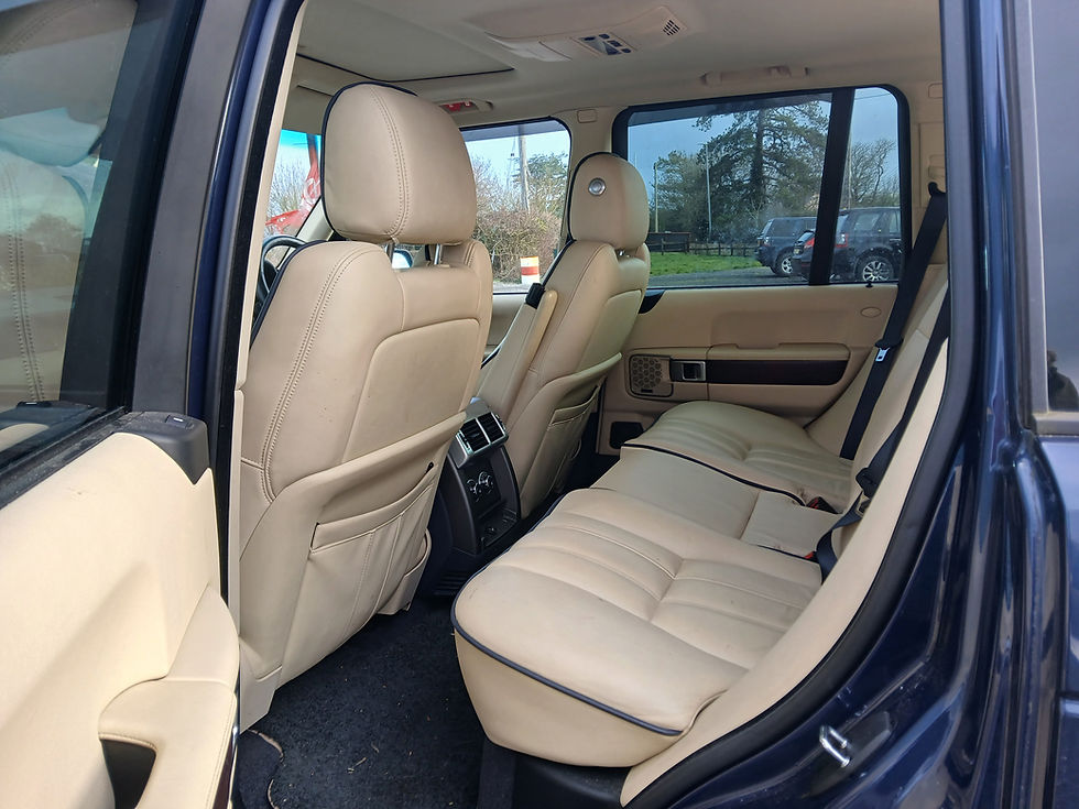 Thumbnail: Range Rover Vogue TDv8 (60)