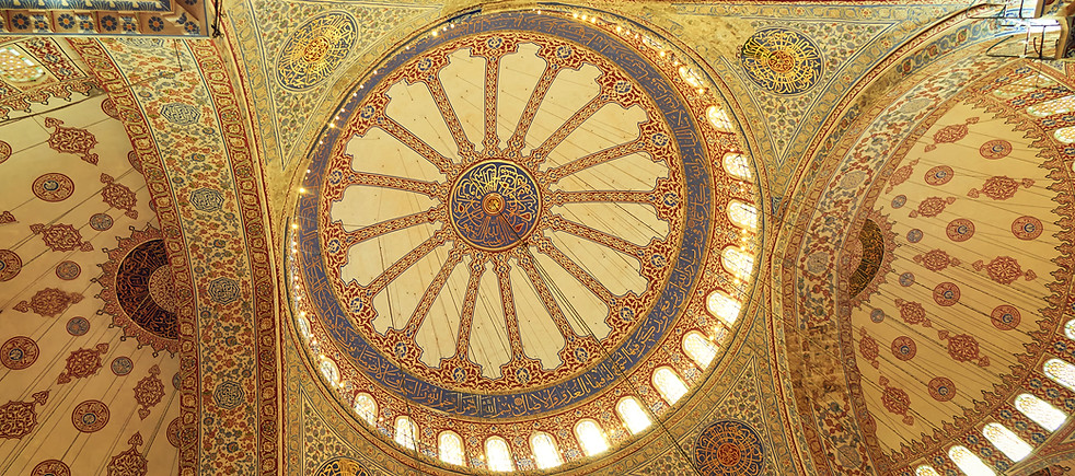 interior-view-domes-blue-mosque-sultanah