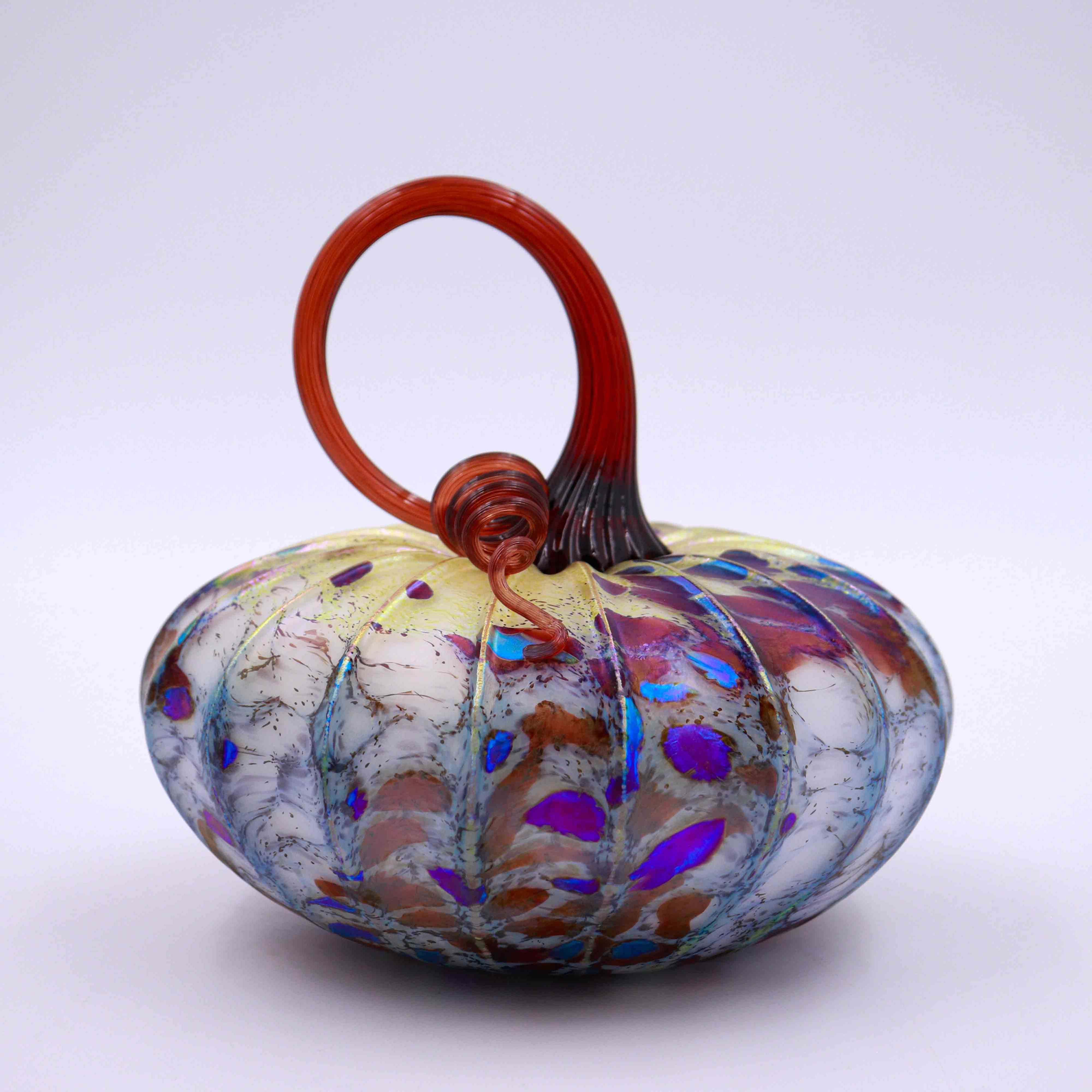 Medallion Wave Patty Pan Glass Pumpkin