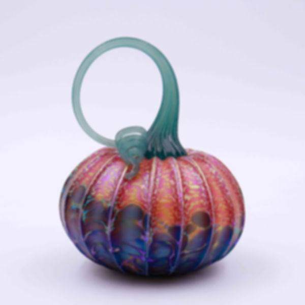 On The Vine Glass Pumpkin