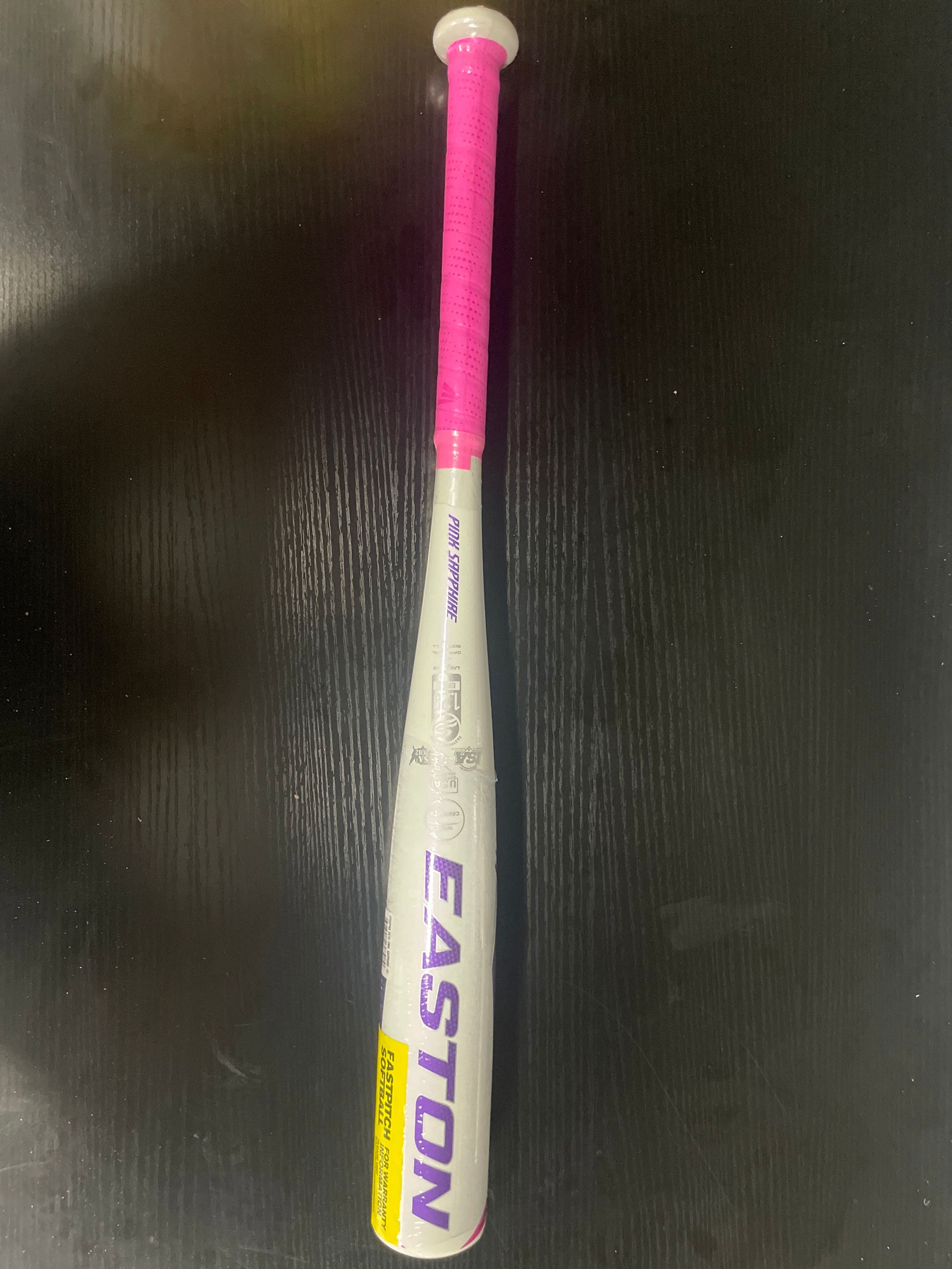 New 24” -11 Easton Pink Sapphire Softball Bat