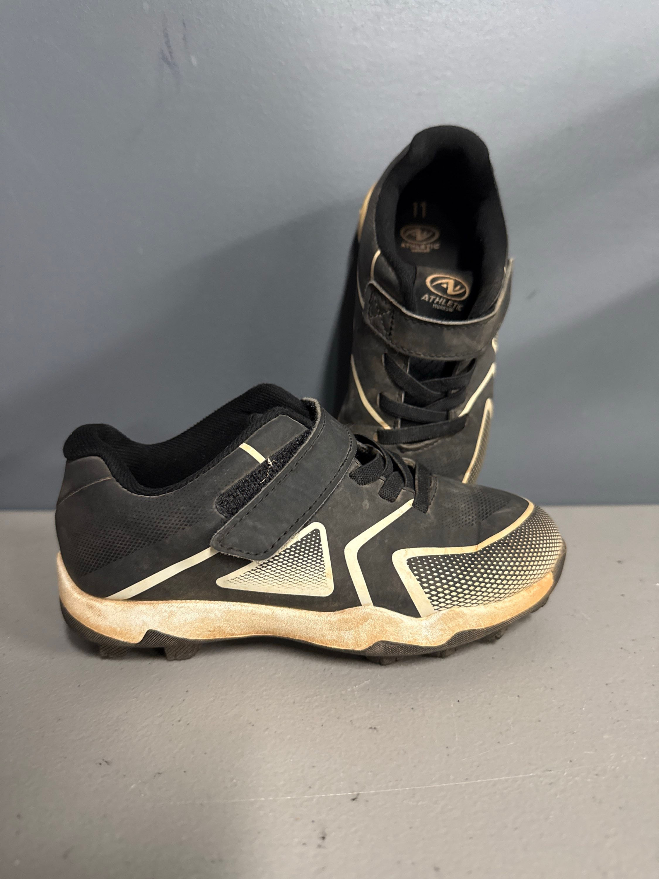 Athletic Works Black Velcro Molded Cleats 11k