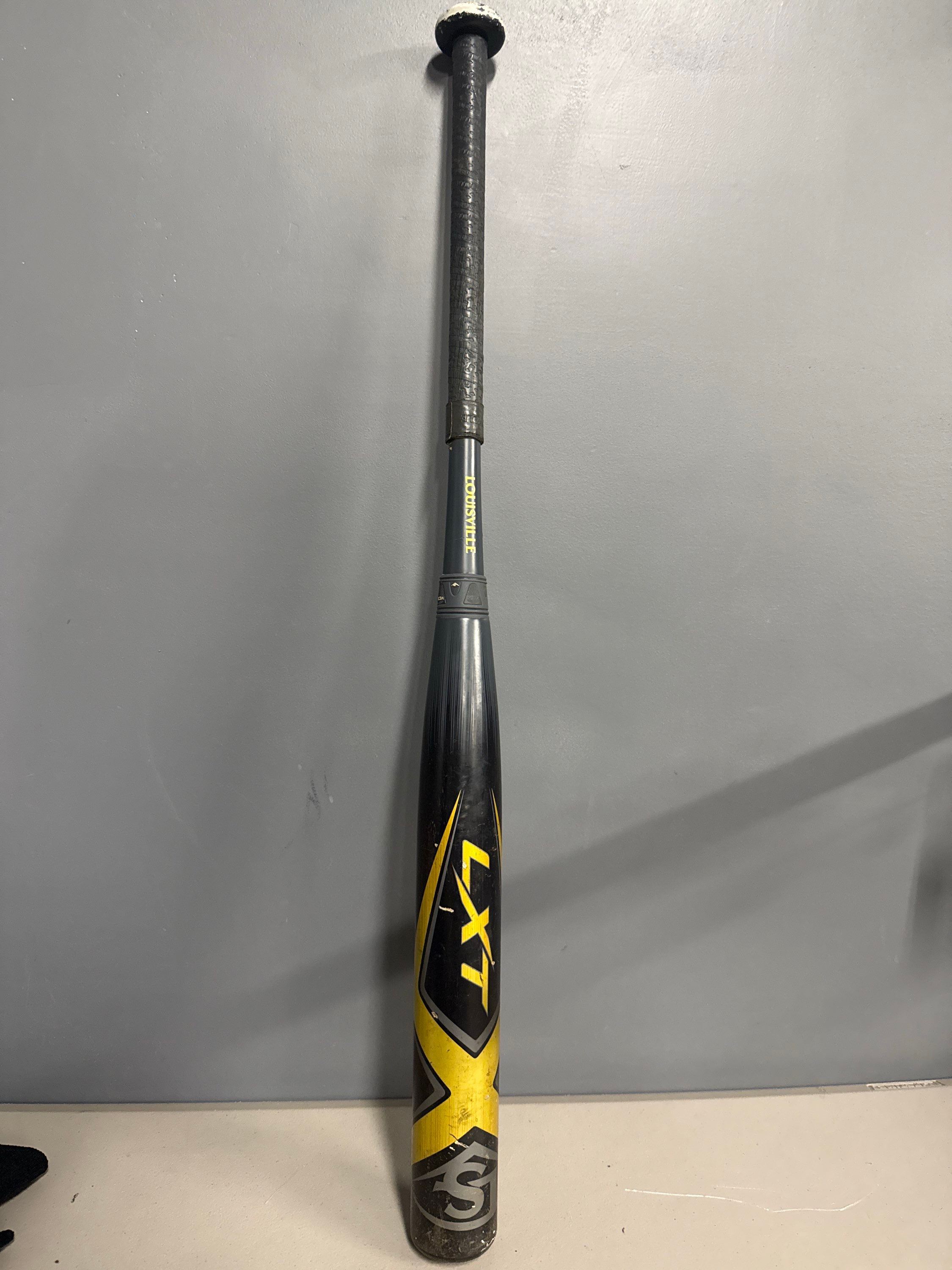 32" -10 Louisville Slugger LXT Softball Bat