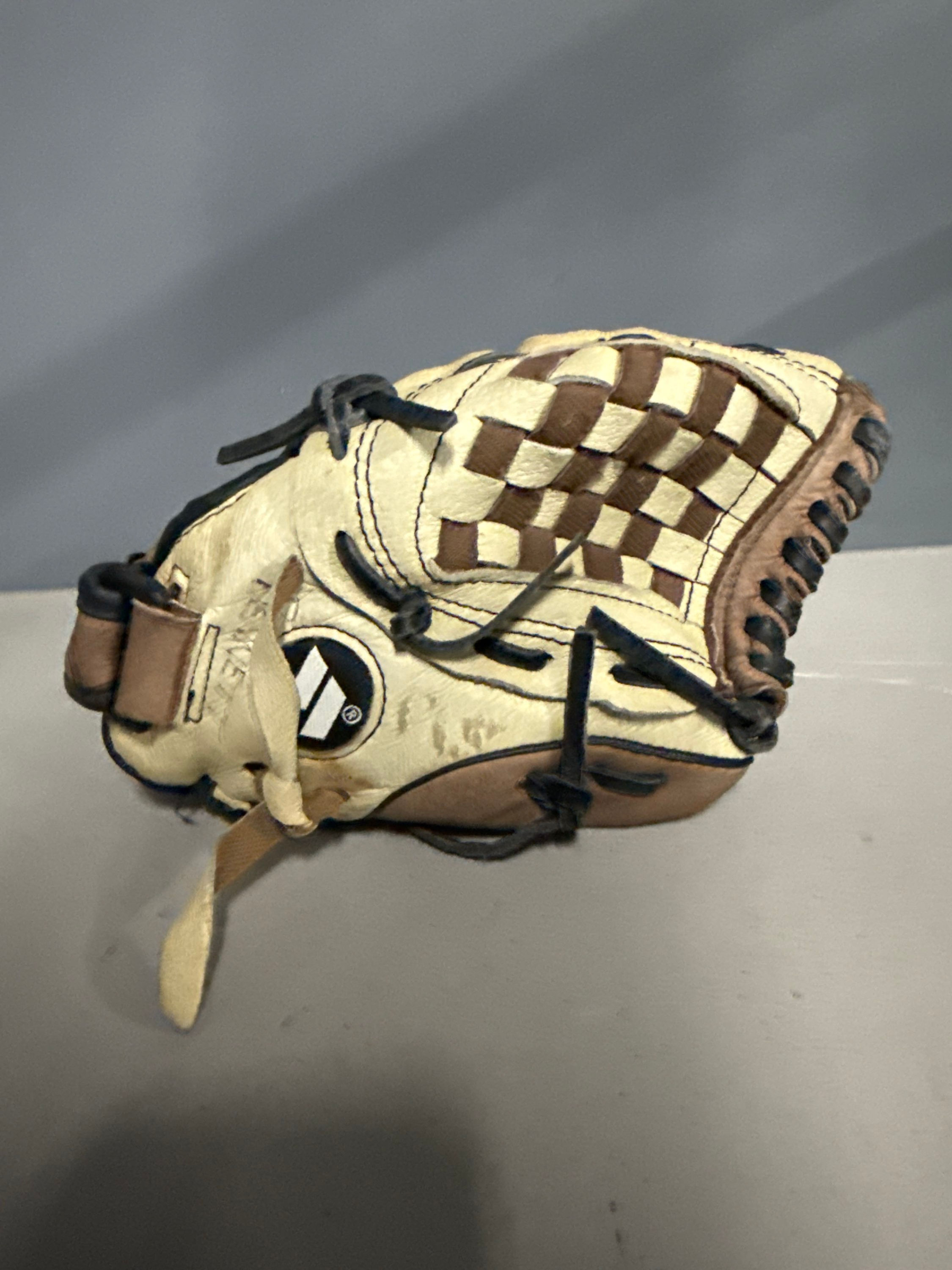 10" Worth COP100 Viper Glove
