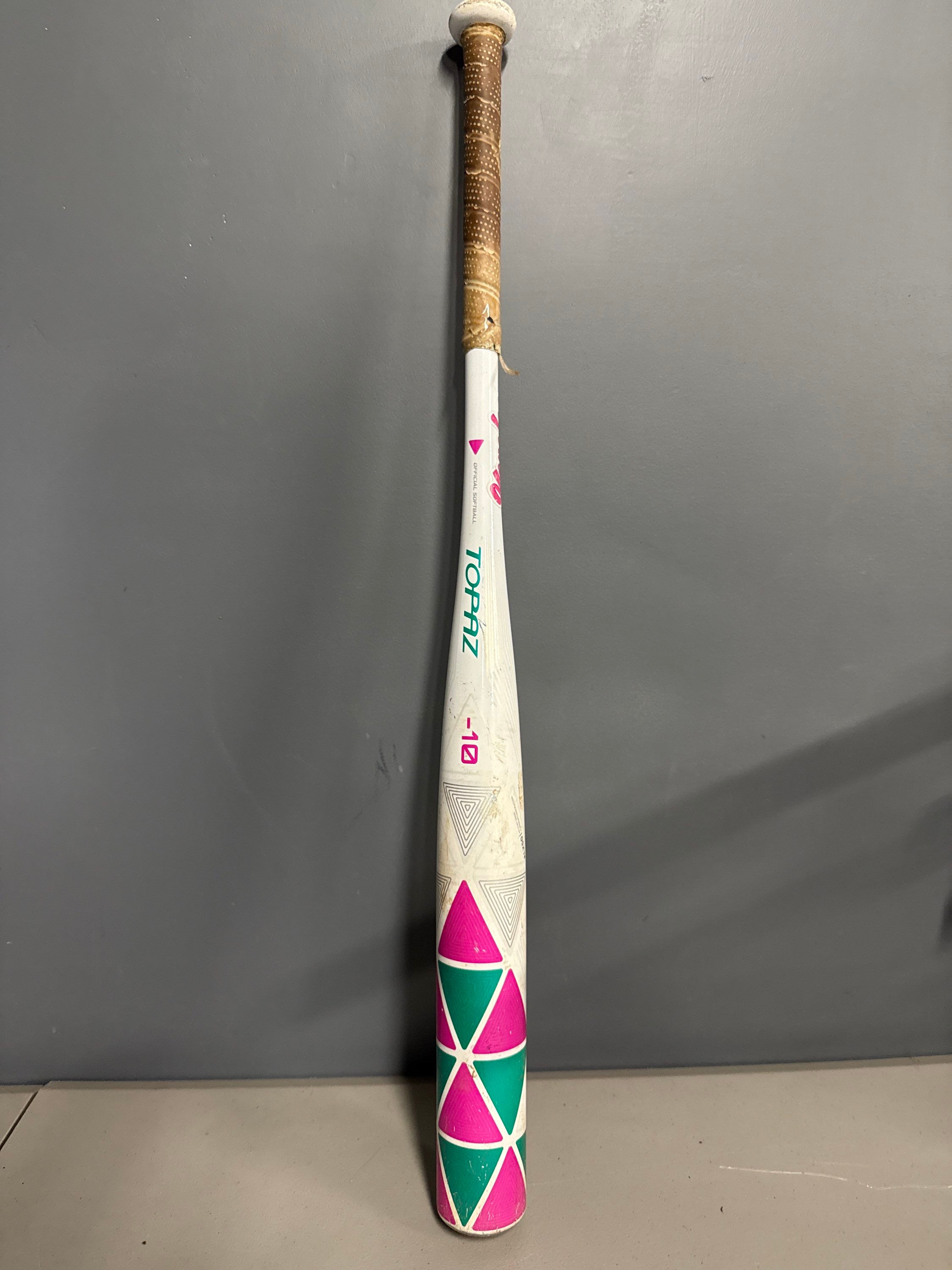 30" -10 Easton Topaz Softball Bat
