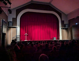 L'Avant-Scène à Montfort-sur-Meu, 35160, atelier théâtre enfants, théâtre adultes, saison culturelle de Montfort-sur-Meu