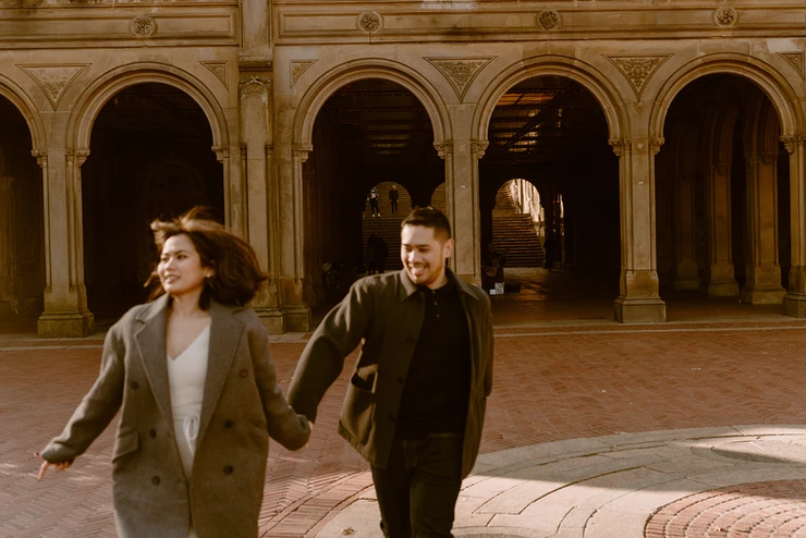 central park proposal ideas of couple running together