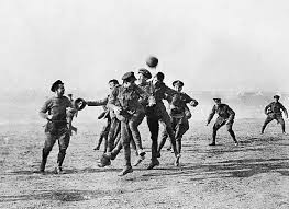 https://thesefootballtimes.co/2018/12/23/if-only-for-a-day-the-christmas-truce-of-1914/