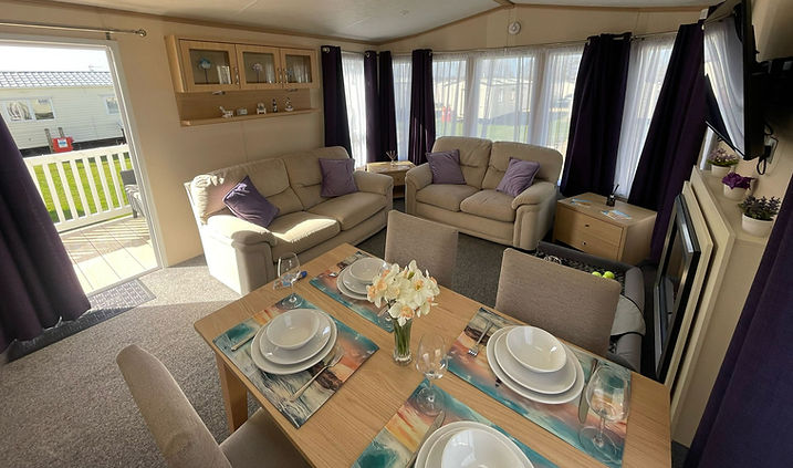 Ivy Caravan, Hunstanton. Dog Friendly and Wheelchair Accessible Hire in Norfolk