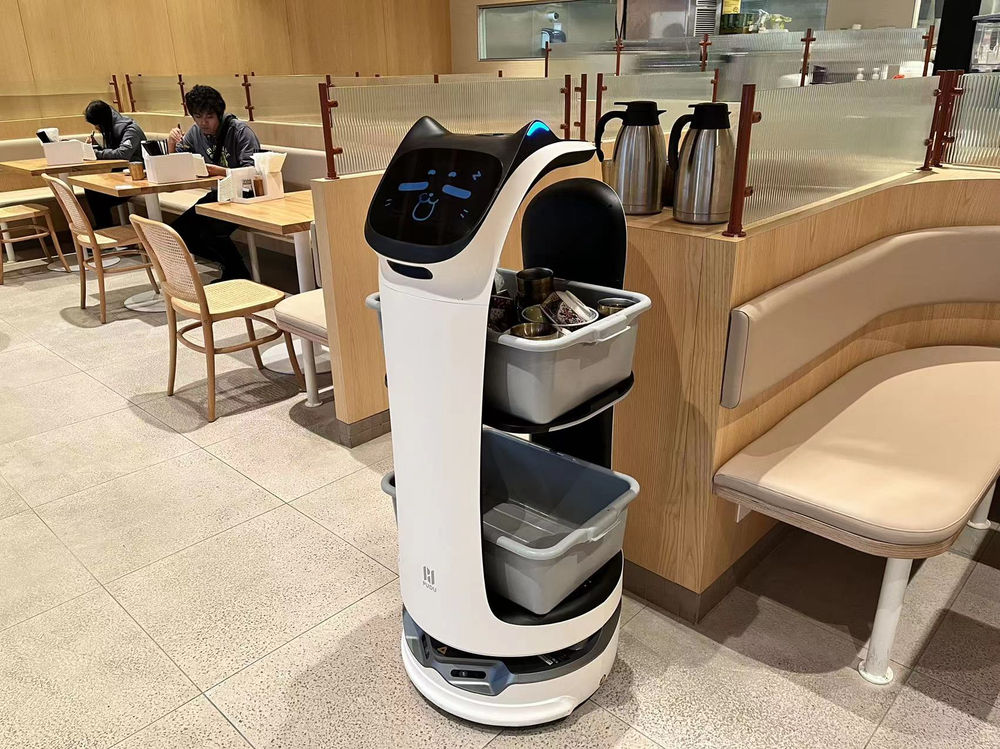 Robots To Cut Down Restaurant Turnover And Labor Cost