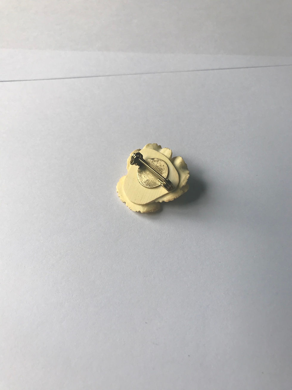 Thumbnail: Pale lemon pansy brooch.  (J209)