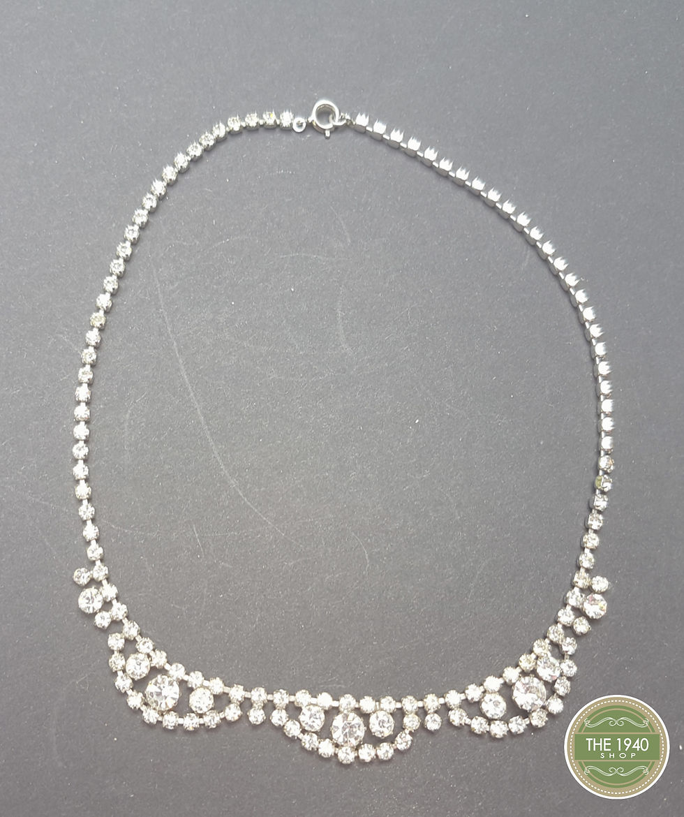 Thumbnail: Vintage diamante necklace    (P3003)
