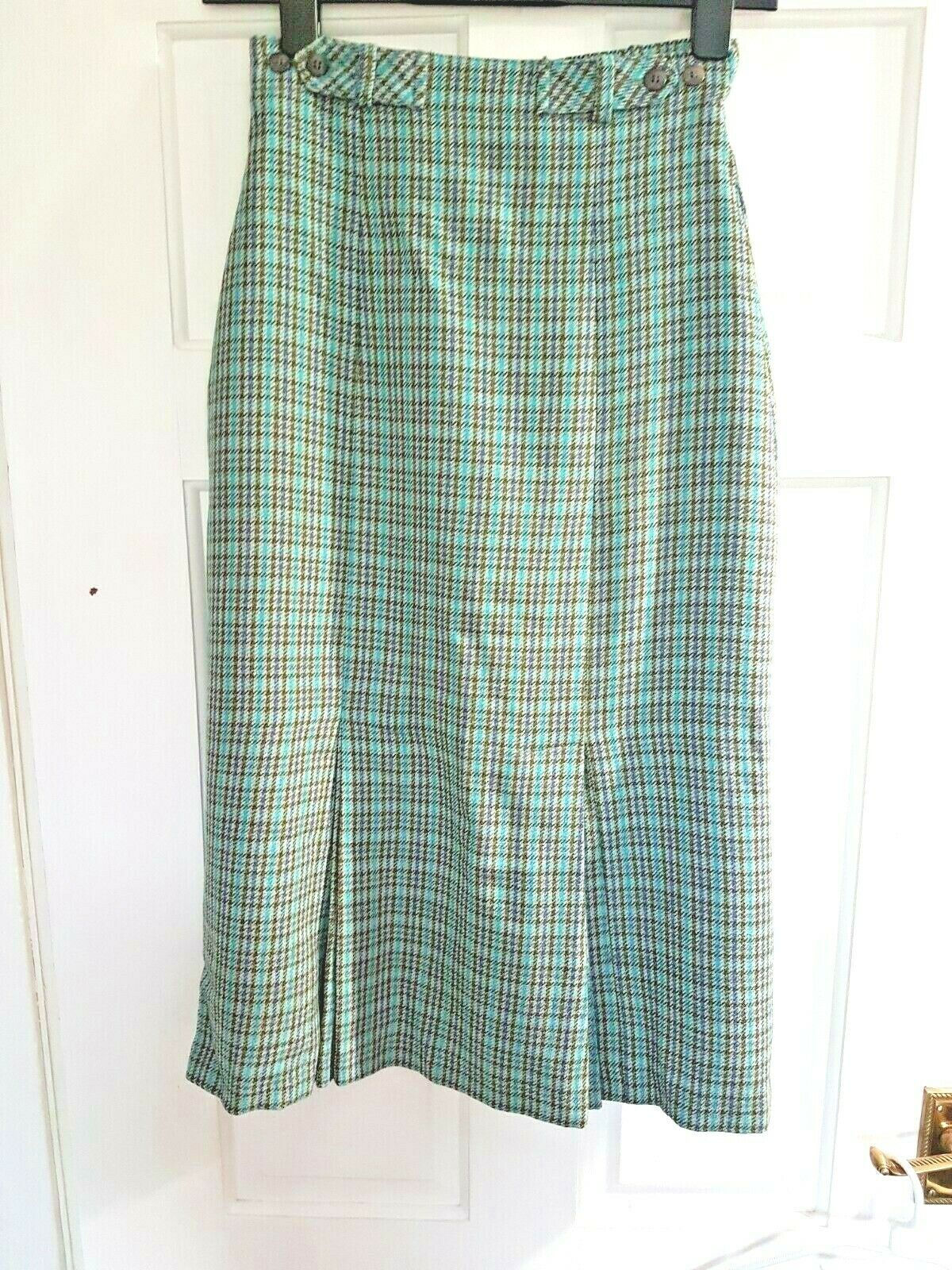 Ladies wool skirt, blue checked, vintage style, size 12 (B)