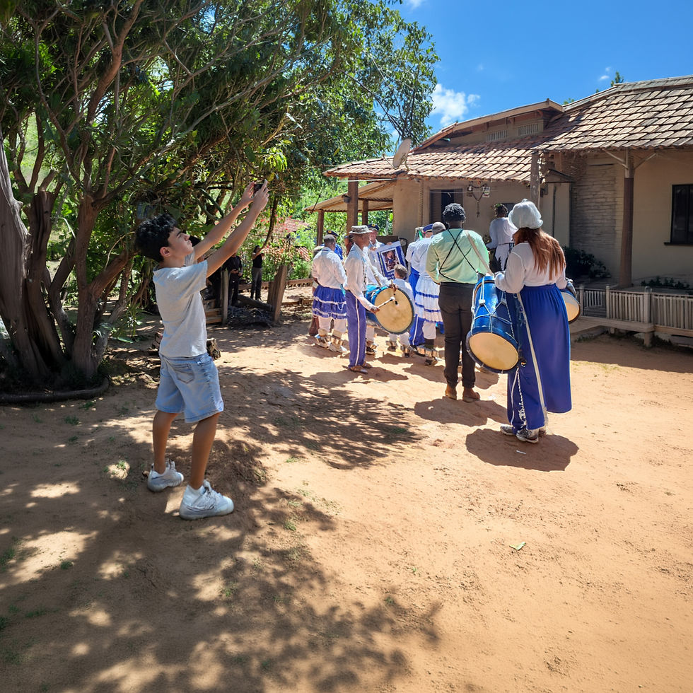 Oficina de Fotografias Digitais com Celular • Casa das Memórias de Brumadinho