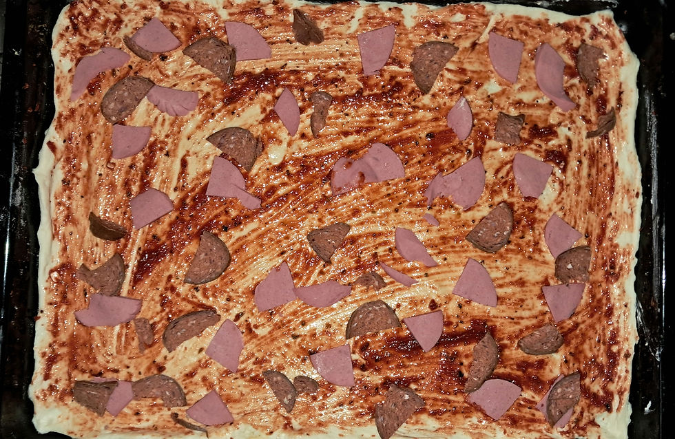 Küçük resim: Karışık Pizza bol malzemeli 