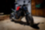 Honda CB650R teljes alakos motorfotó tiszta kompozícióban