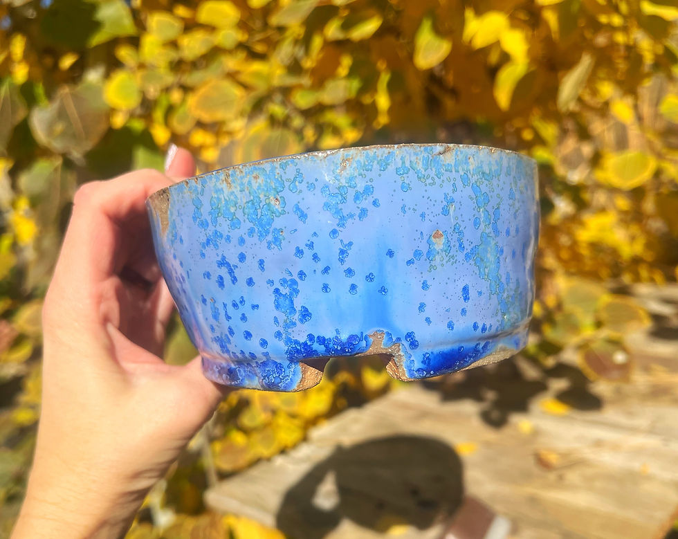 Thumbnail: Bright Blue Crystalline Oval