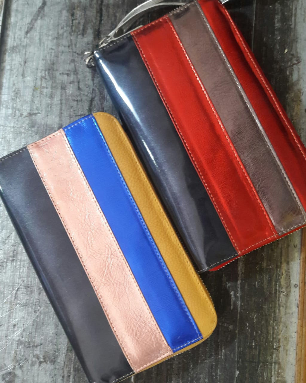 Sobres de cuero mujer variadas combinaciones