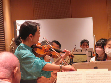 栄フィル絃連に参加
