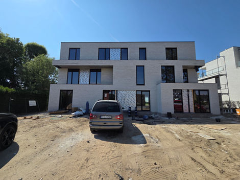 Tiegem - Opkitten schrijnwerk