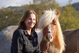 Karin@RobinsNestRamona.com