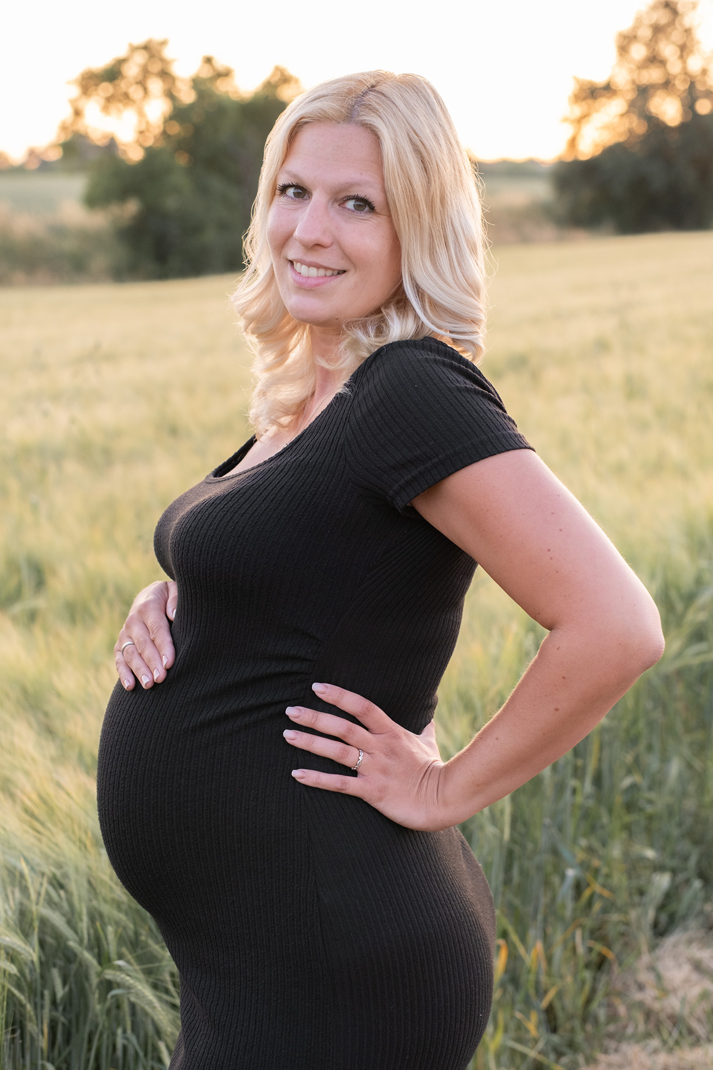 Holzgerlingen Herrenberg Fotograf Babybabybauch Fotoshooting Familie Fotos Sonnenuntergang Fotos