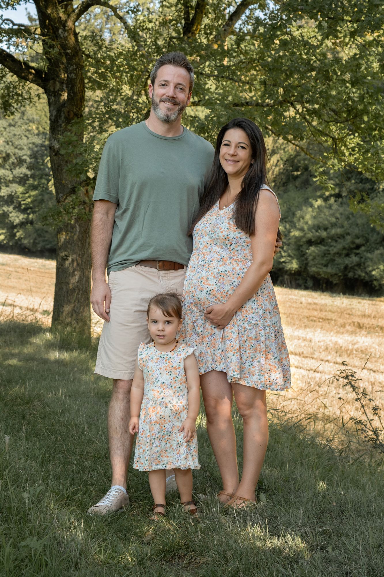 Babybauchfoto-mit-Familie-Nufringen-Herrenberg-Sindelfingen-Böblingen-Gechingen-Gärtringen