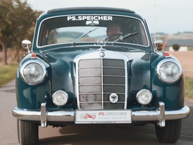 Mercedes-Benz 220 S „Ponton“ im PS.SPEICHER: Luxus-Limousine der 1950er mit Sicherheitskarosserie