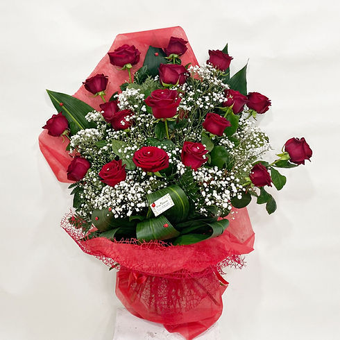 MAZZO 18 ROSE ROSSE 18 anni in red 75.jpeg