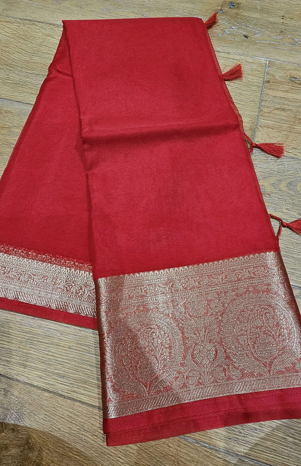 Thumbnail: Organza saree red and gold