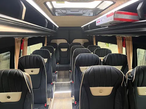 autokar wnetrze.webp