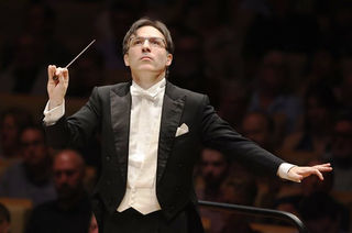 Review – QSOs Dance Around the World: filled with vim and vigor